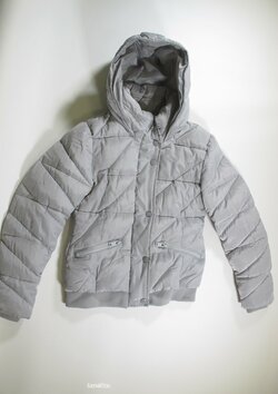 Šedá zimní bunda pro holky secondhand Šedá zimní bunda pro holky secondhand
