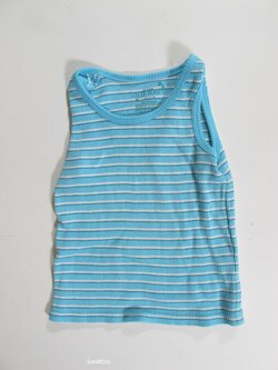 Triko s pruhem pro kluky secondhand Triko s pruhem pro kluky secondhand