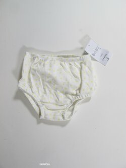 Kalhotky s kytkami  pro holky k šatičkám outlet