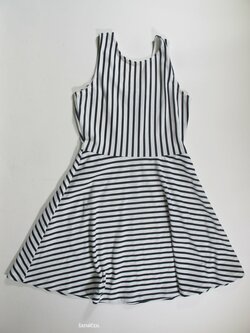 Šaty pro holky s pruhem   secondhand