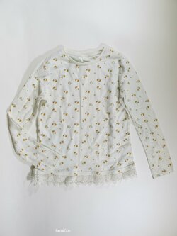 Svetýrek pro holky s kytkami secondhand Svetýrek pro holky s kytkami secondhand