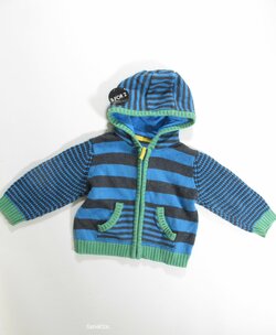 Svetr s pruhem pro kluky secondhand Svetr s pruhem pro kluky secondhand