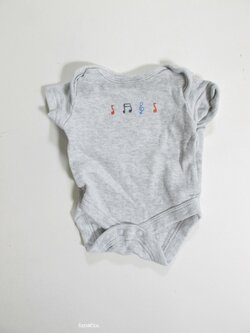 Body šedé pro kluky na 2,3 kg secondhand Body šedé pro kluky na 2,3 kg secondhand