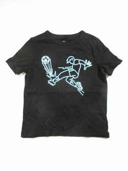 Černé triko s obrázkem second hand Černé triko s obrázkem second hand