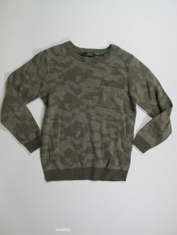 Svetr pro kluky maskáčový zelený secondhand Svetr pro kluky maskáčový zelený secondhand