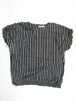 Triko s pruhem pro holky secondhand Triko s pruhem pro holky secondhand