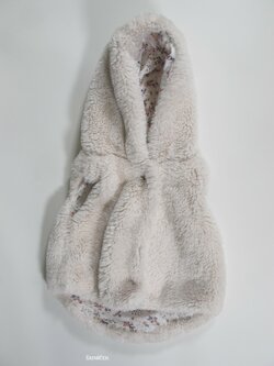 Chlupatá vesta pro holky secondhand Chlupatá vesta pro holky secondhand