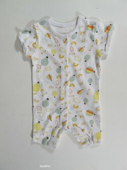 Letní bílý overal s obrázky pro kluky secondhand Letní bílý overal s obrázky pro kluky secondhand