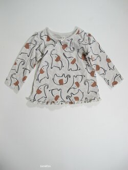 TRiko dl rukáv pro holky od pyžama secondhand TRiko dl rukáv pro holky od pyžama secondhand