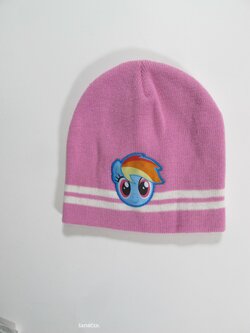 Zimní růžová čepice pro hiolky secondhand