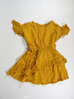 Šaty okrové pro holky secondhand Šaty okrové pro holky secondhand