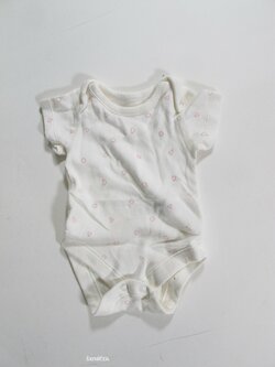 Body pro holky světlé secondhand