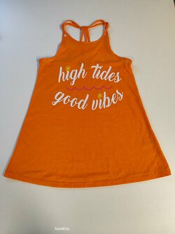 Letní šaty oranžové s nápisem na ramínkách secondhand Letní šaty oranžové s nápisem na ramínkách secondhand