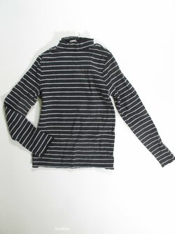 Slabší rolák pro holky s pruhem secondhand Slabší rolák pro holky s pruhem secondhand