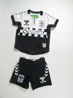 Dresové triko a kratasy pro kluky černo bílé secondhand Dresové triko a kratasy pro kluky černo bílé secondhand