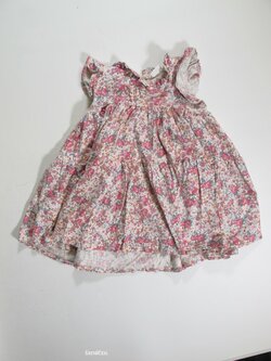 Šaty pro holky s kytkami secondhand Šaty pro holky s kytkami secondhand