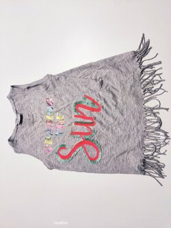 Šedé tílko s nápisem pro holky secondhand Šedé tílko s nápisem pro holky secondhand