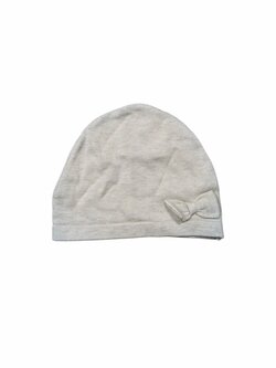 Světlá slabá čepice s mašličkou pro holky outlet TU