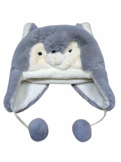 Velká huňatá čepice vlka secondhand