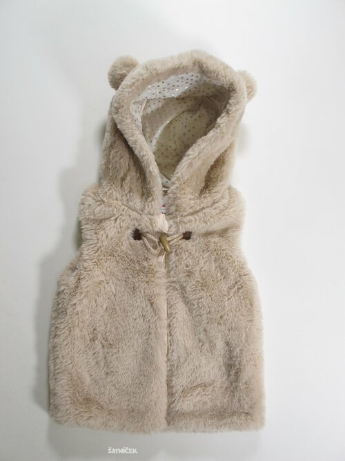 Chlupatá vesta pro holky secondhand