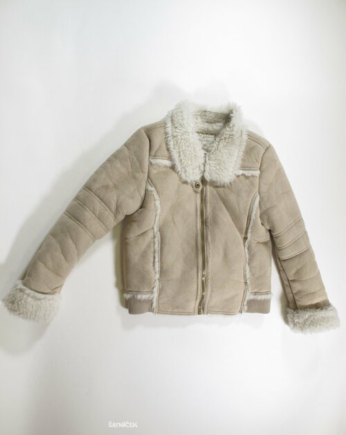 Světlý kabátek pro holky secondhand
