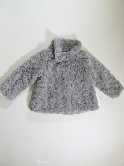 Dívčí šedý kabátek chlupatý secondhand
