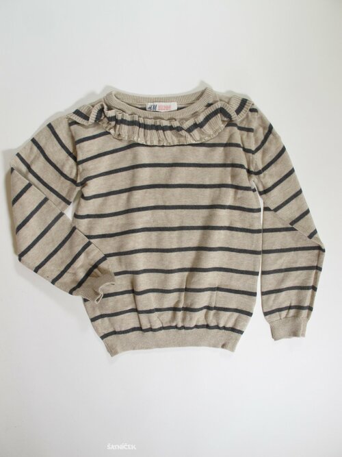 Slabší svetřík pro hollky secondhand