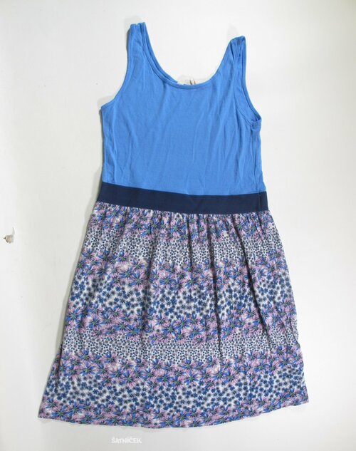 Šaty pro holky s kytkami secondhand