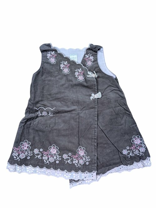 Světle šedé šaty s ozdobou pro holky secondhand Next