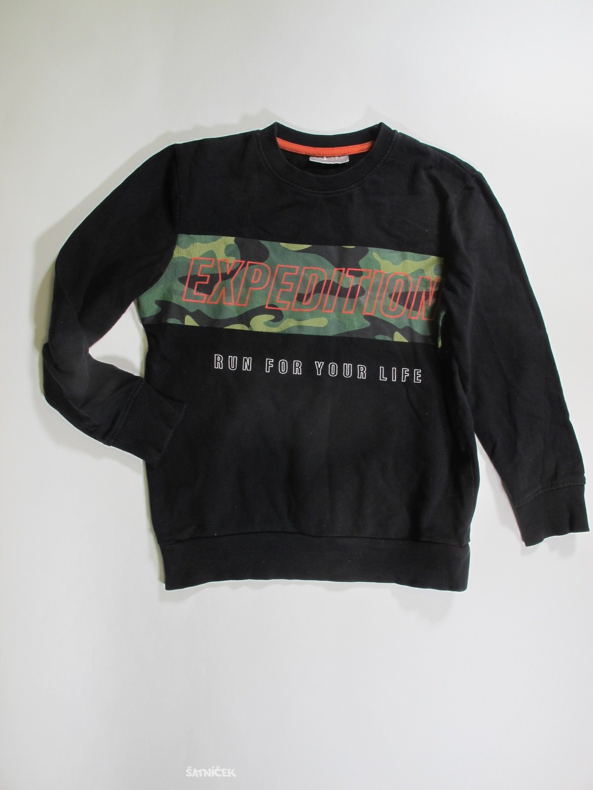 Černá  mikina pro  kluky  secondhand