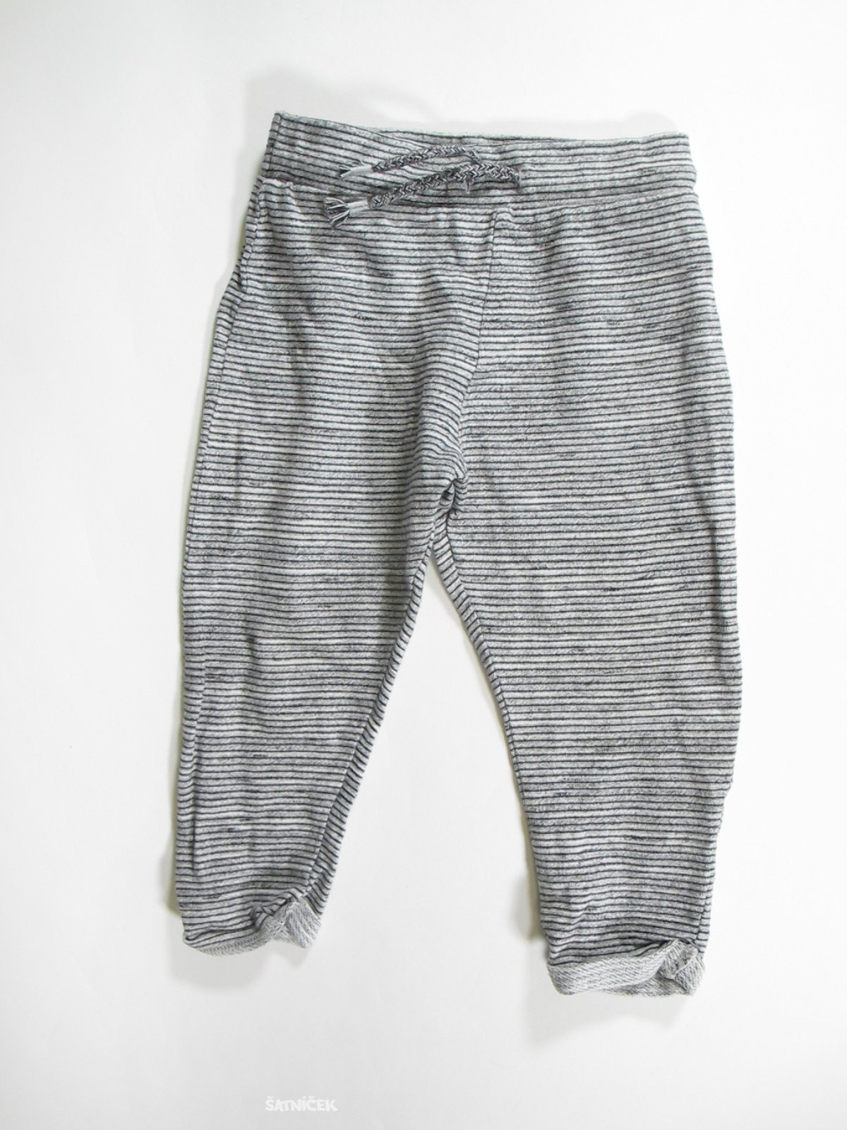 Šedé tepláky pro kluky secondhand