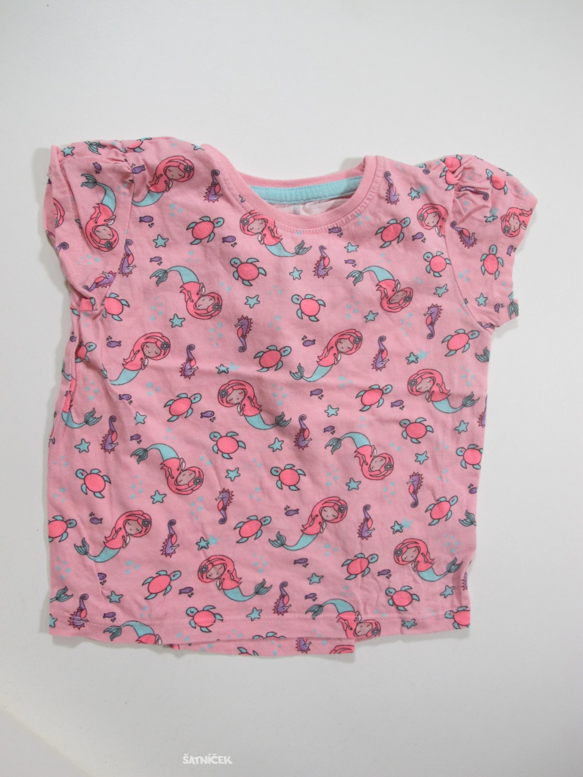Růžové triko pro holky s obrázky secondhand