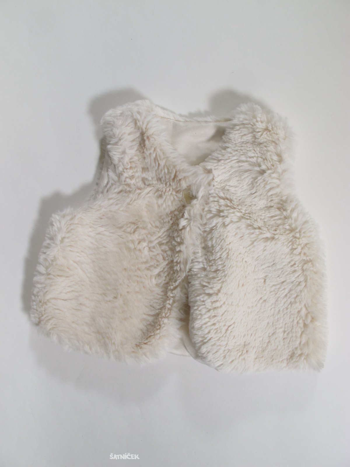 Chlupatá vestička pro holky secondhand