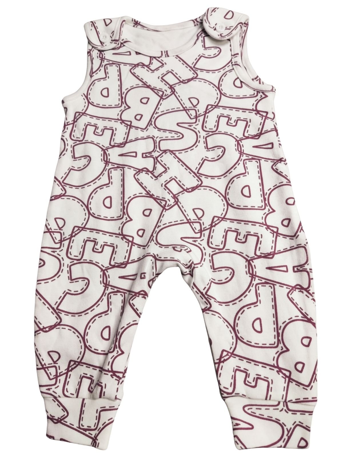 Bílý overal s písmenky pro kluky secondhand 