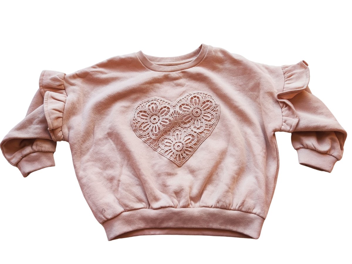 Světle růžová mikina se srdíčkem pro holky secondhand 