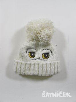 Zimní čepice bílá  pro holky secondhand