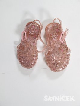 Růžové sandálky pro holky  secondhand